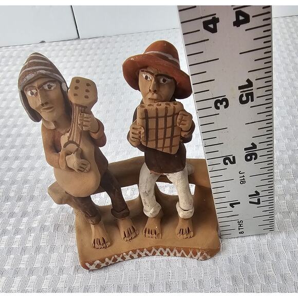 Vintage Peruvian Handmade Clay‎ Figurine Guitar and Flute Players - Picture 5 of 9